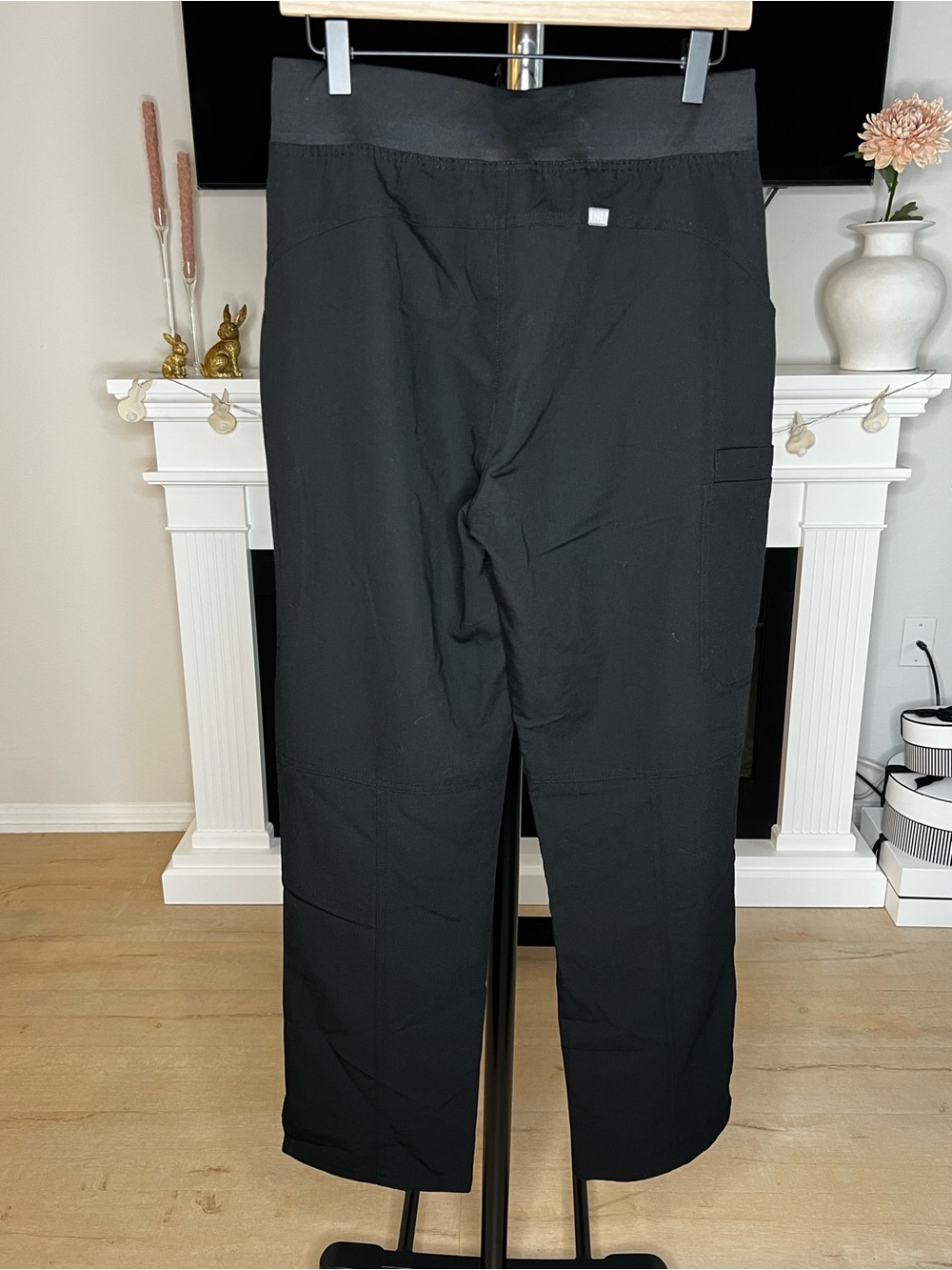 FIGS Kade High-Rise Straight-Leg Scrub Pant-Black - Medium - Picture 12 of 16